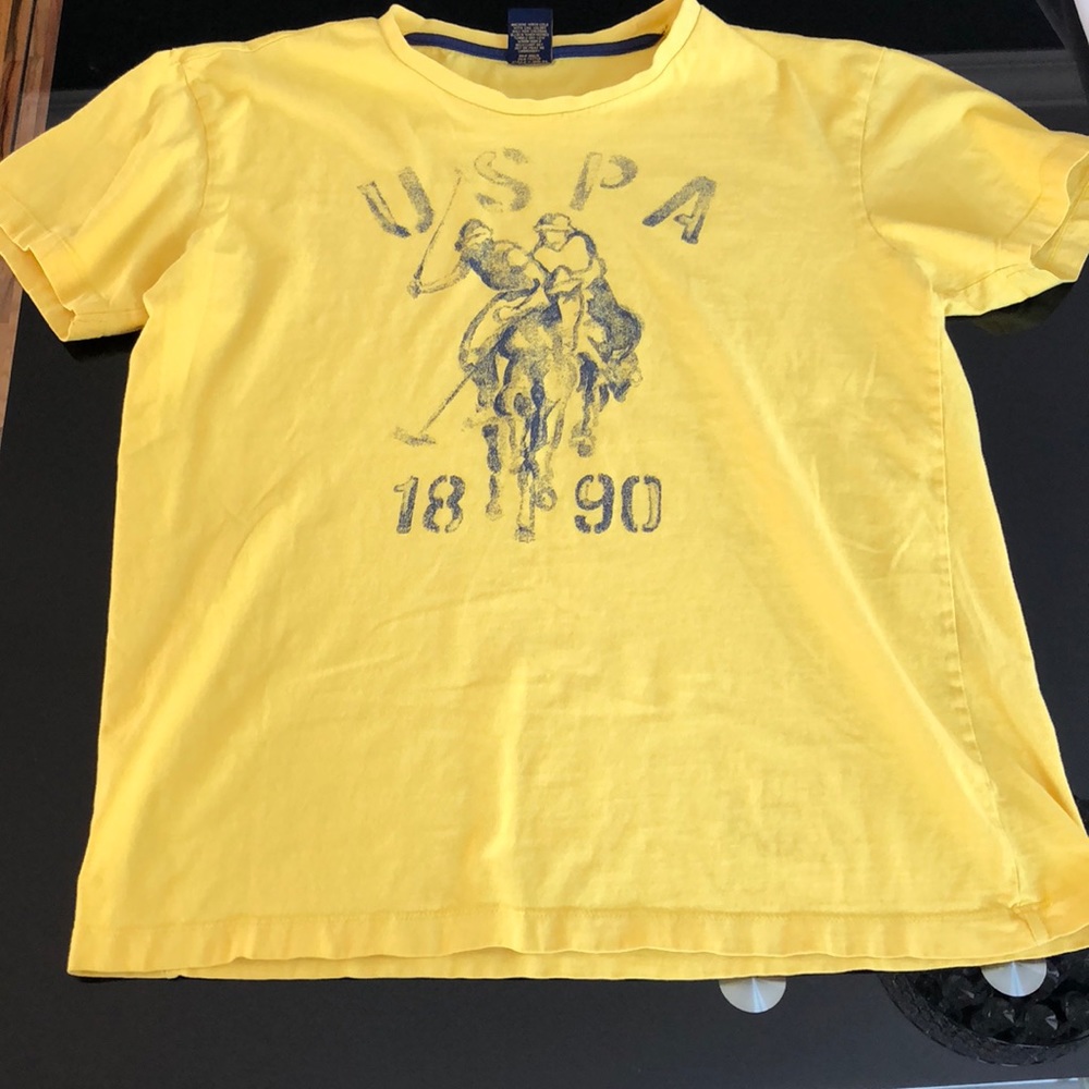 Us polo assn. t-shirt